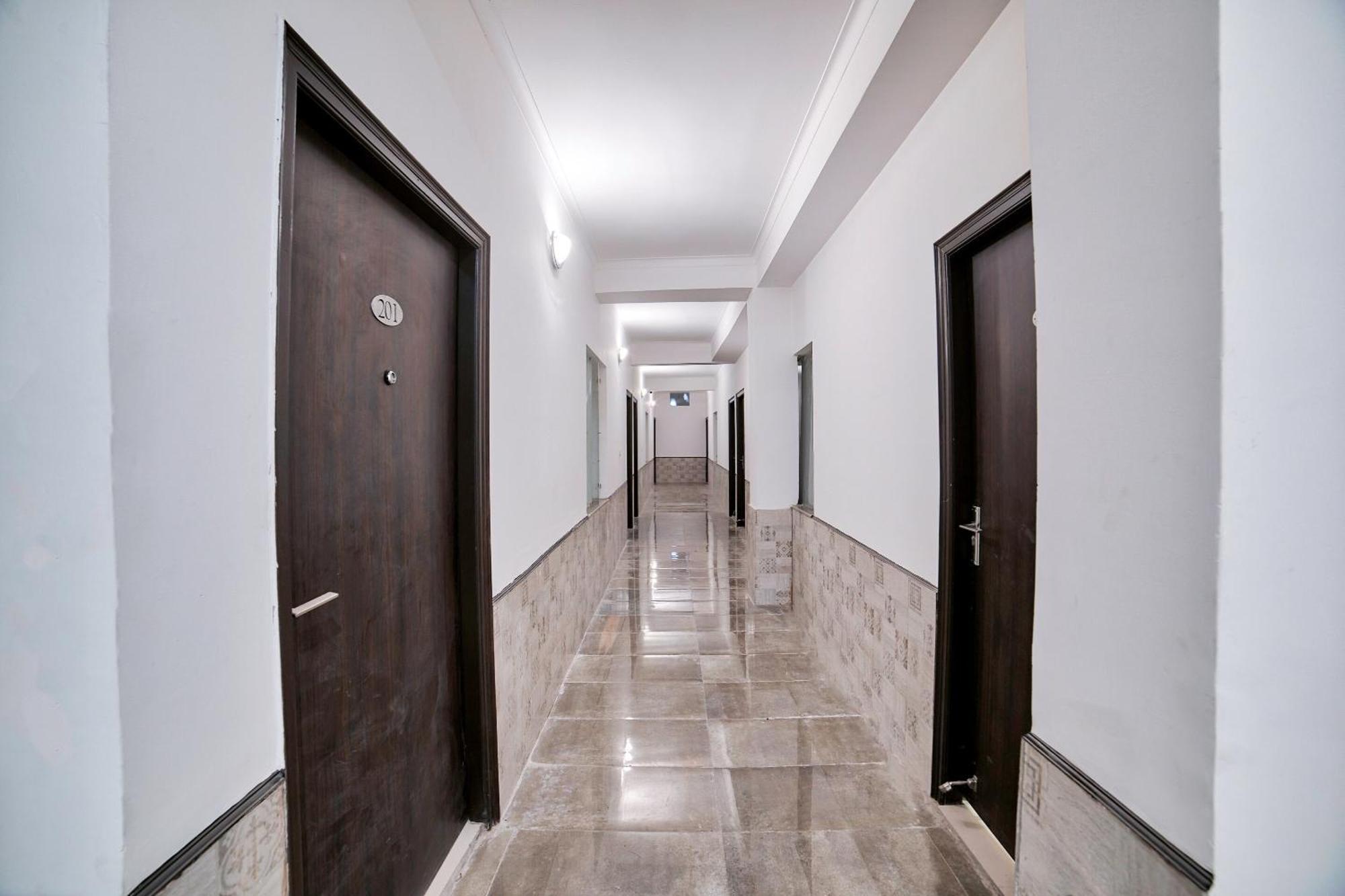 Hotel O Crown Residency Faridabad Eksteriør bilde
